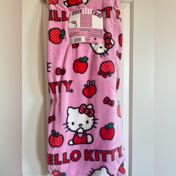 Hello Kitty Cloud throw - Picture 2 of 2